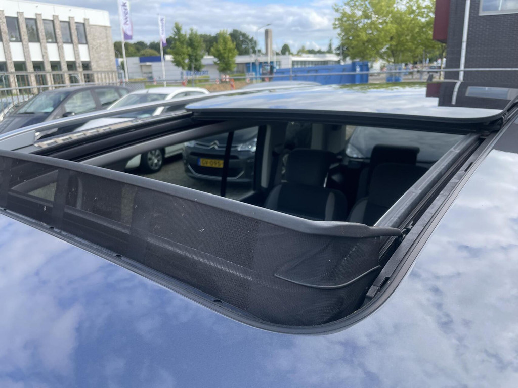 Volkswagen Touran 1.4 TSI Highline – foto 4