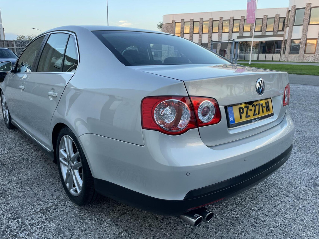 Volkswagen Jetta 1.4 TSI Highline – foto 4