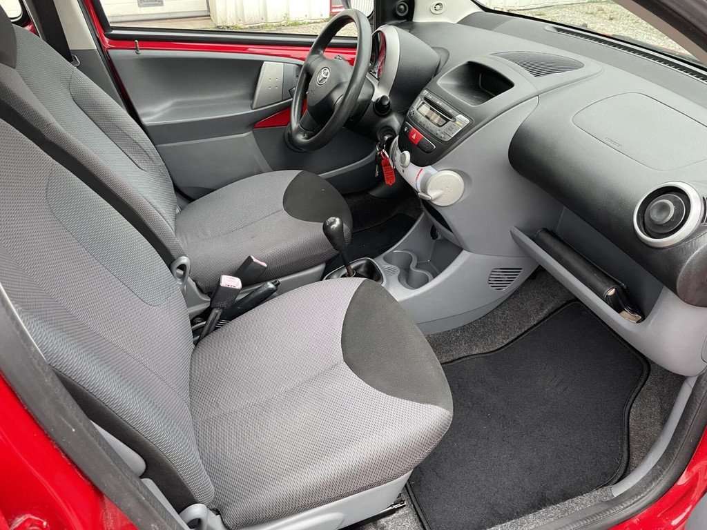 Toyota Aygo 1.0-12V + – foto 16