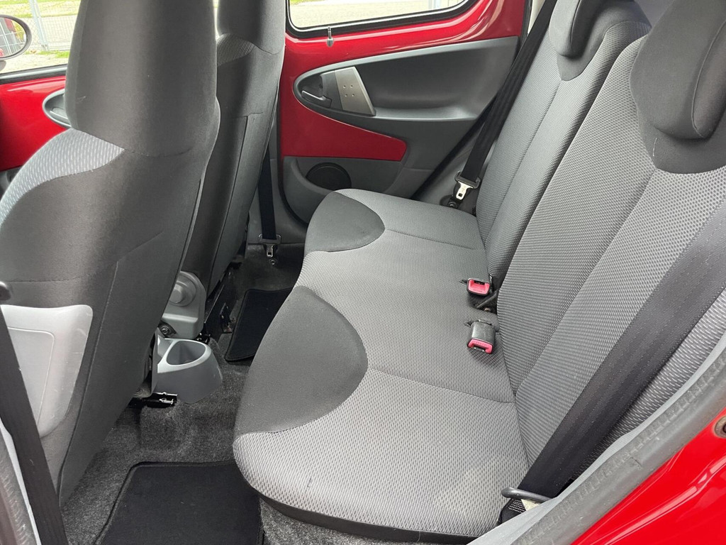 Toyota Aygo 1.0-12V + – foto 14